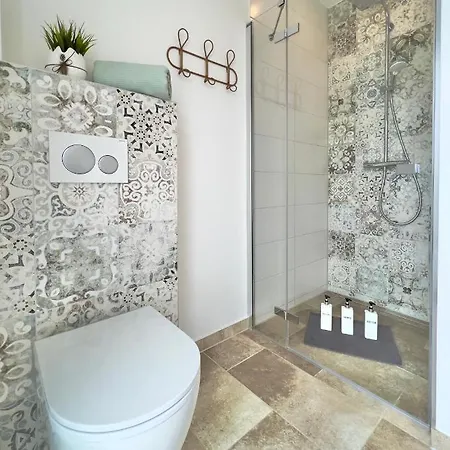 Große Wellness + Sauna + Netflix Apartment Petershagen