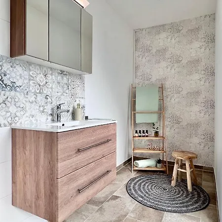 Große Wellness + Sauna + Netflix